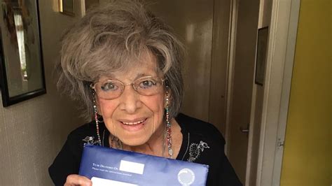 This woman received a telegram from the Queen on her 100th birthday ...