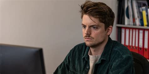 Background Service Example 的图像结果