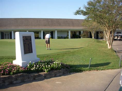 Oakbourne Country Club | All Square Golf