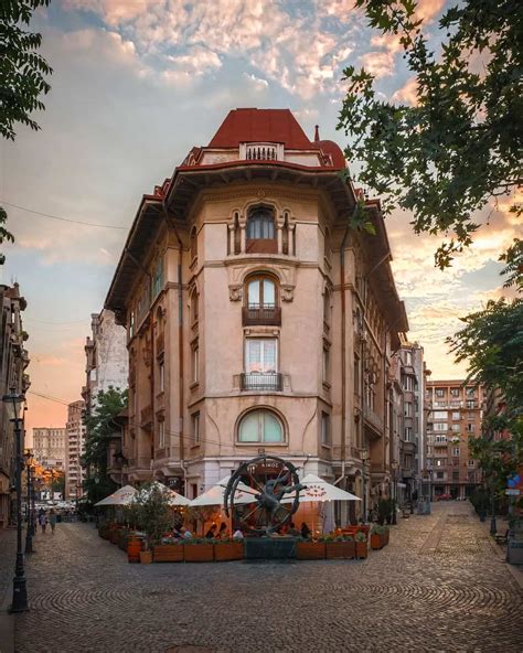 Where to Stay in Bucharest 🇷🇴→ 5 Best Areas