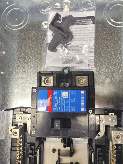 Eaton BRP40B200 Main Lug 200 Amp 40 space 80 circuits W/ MAIN BREAKER ...