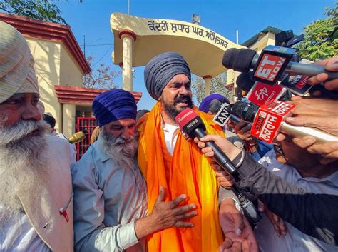 Bhindranwale 2.0: Who is Amritpal Singh, the head of 'Waris Punjab De ...