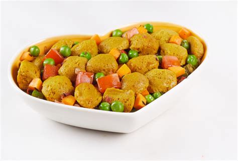 मसल्स बिल्डिंग करण्यात सोया चंक्स लाभदायी, जाणून घ्या त्याचे ‘हे’ फायदे ...