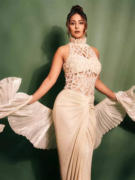Hina Khan unleashes her glam game in an enchanting cut-out ivory gown ...