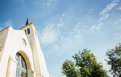 Sundays with Christ Chapel Bible Church