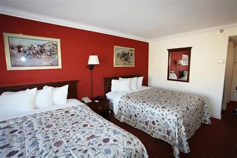 Tonopah Station Hotel, Casino, RV Park Bar and Lounge: Pictures ...