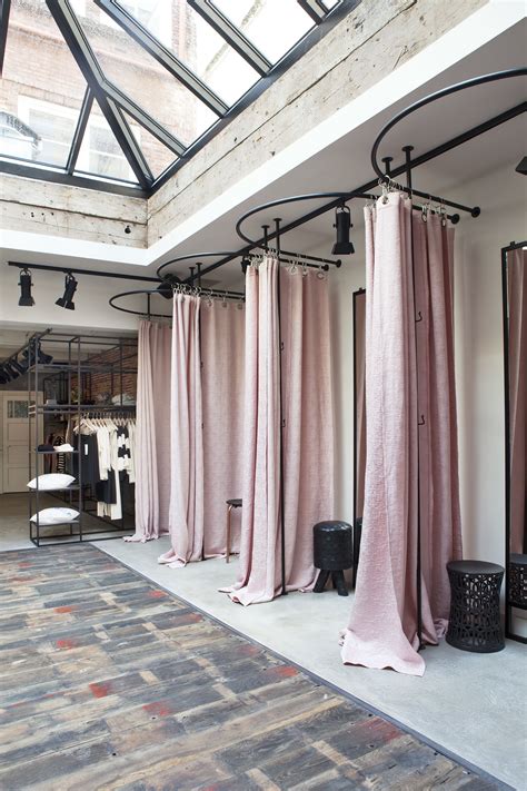 Retail Dressing Room Design