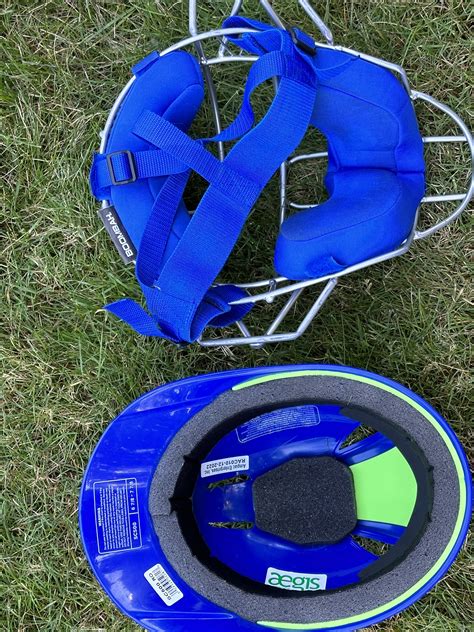 Traditional Two-Piece Catchers Mask | SidelineSwap
