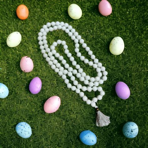 White Stone Hakik Mala – The Pooja Store