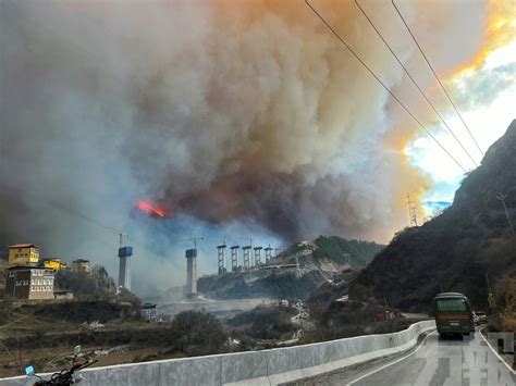 四川雅江山火蔓延逾千人參與撲救 當局啟動Ⅳ級應急響應 - 澳門力報官網