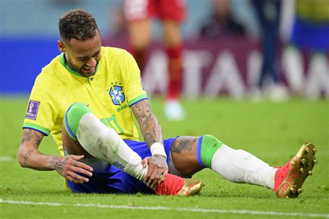 Neymar out at 2022 World Cup for at least 2 Brazil matches