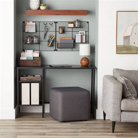 Small Office Space Organization 的图像结果