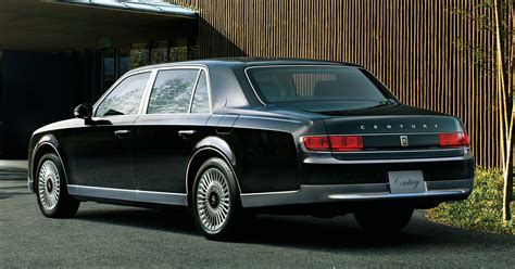 The V12 Toyota Century Is Basically A Living Room On Wheels
