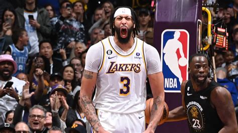 Anthony Davis Dominates as Lakers Hold Off Warriors | Los Angeles Lakers