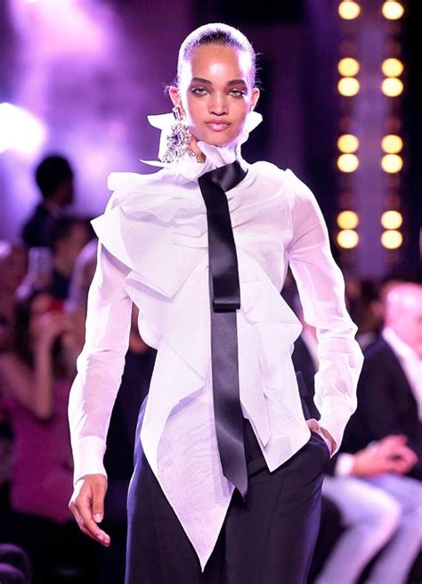 Bella dares to bare once again! - Rediff.com Get Ahead