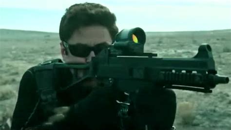 电影《边境杀手》（Sicario）枪战场景解析 - YouTube