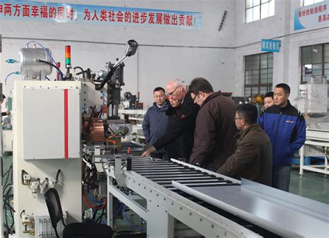 德国客户来厂收验焊接流水线-苏州安嘉自动化
