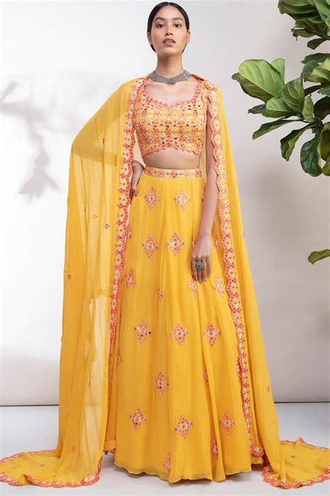 Shop Designer Bridal Lehengas Online 2026 – Aneesh Agarwaal