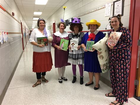 Hazelwood Celebrates Book-O-Ween 2017! | Hazelwood Elementary School