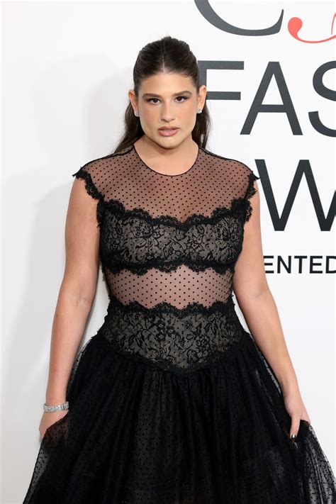 Remi Bader Shares Pics of Her Hair Loss Following Weight Loss Surgery ...