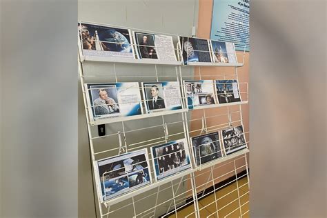 Информационная выставка ко Дню космонавтики - ГБПОУ РС(Я) Якутский ...