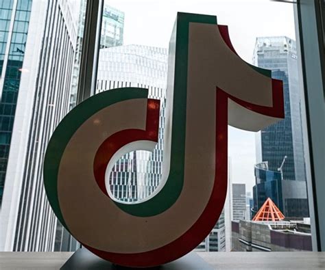 AP-NORC Poll: Americans Divided on TikTok Ban | Newsmax.com