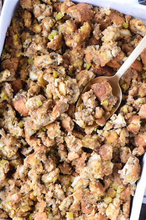 Old Fashioned Bread Stuffing - Foxes Love Lemons