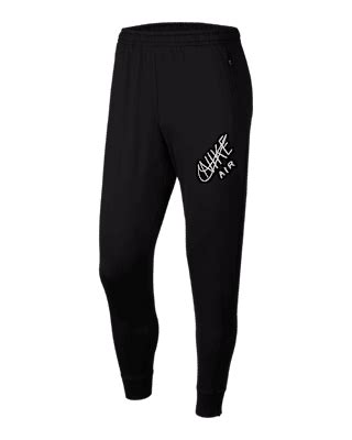 Nike Essential Men's Knit Running Trousers. Nike IN