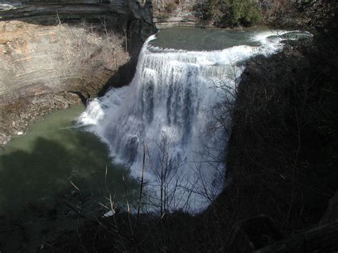 10 waterfalls within an hour of Cookeville — Tennessee State Parks