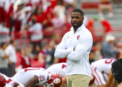 How much did Oklahoma RB coach DeMarco Murray make this year? A look at ...