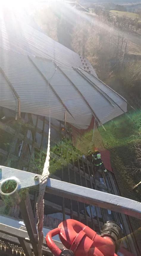 144 interwencje, 85 uszkodzonych budynków. W działania zaangażowano 249 ...