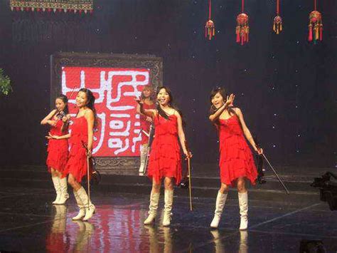 上海水晶姑娘-水晶翎女子乐团参加中国上海国际艺术节 - 哔哩哔哩