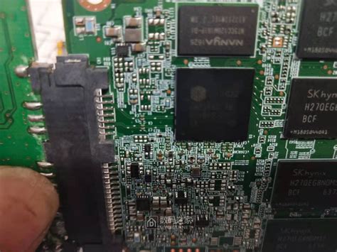 英特尔5400s 180G固态硬盘SSDSC2KF180H6L主控SM2258G掉盘无法识别不读盘数据恢复成功