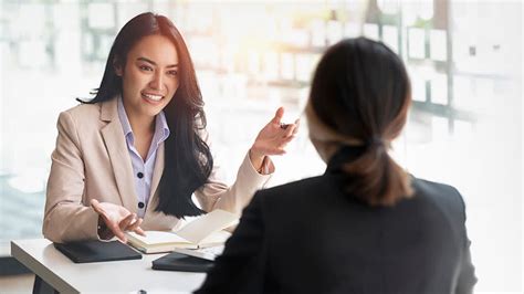 Customer Service Interview Questions Answers 的图像结果