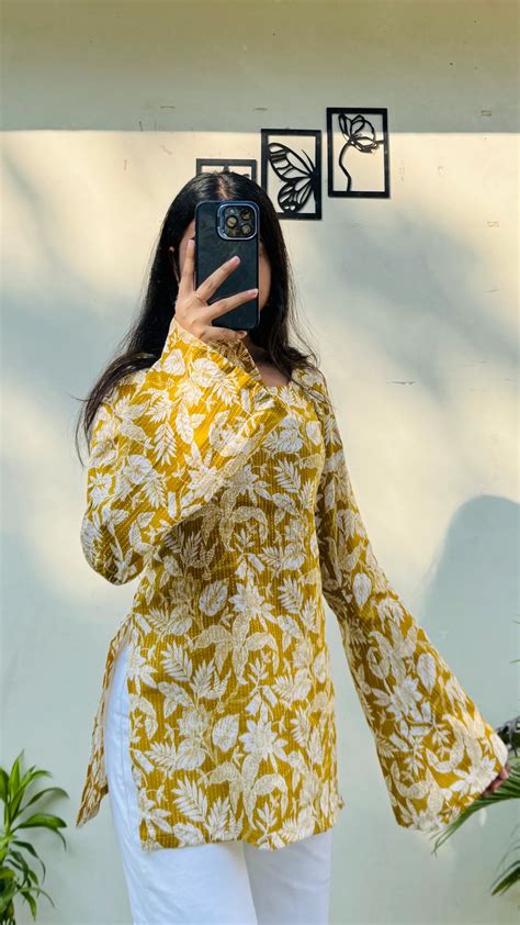 Cotton Katha Square Neck Corset Back Short Kurti – Dolled Up