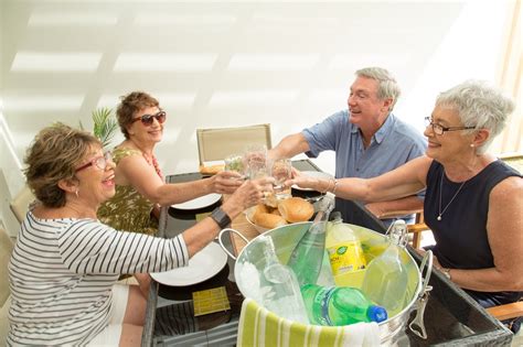 Local Adults Connection 的图像结果