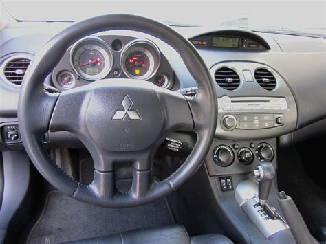 Mitsubishi Eclipse 2006 Interior
