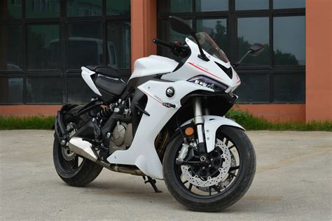 公路运动性能最好的探险摩托车，杜卡迪MTS 950/950s公布售价 - 知乎