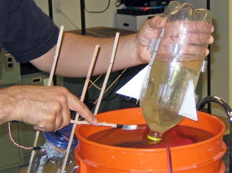 DIY H2O2 Rocket Engine 的图像结果