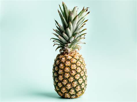 How to Cut Your Pineapple The Right Way
