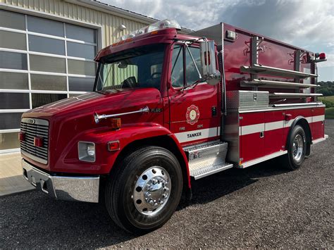 2000 Freightliner FL80 2000 Gallon Tender (T1359) | Fenton Fire