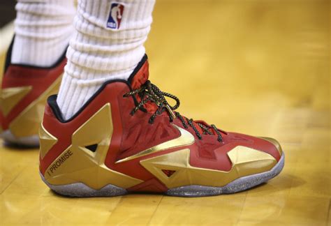 LeBron 11 成为史上最畅销篮球鞋？ LBJ11 球鞋资讯 FLIGHTCLUB中文站|SNEAKER球鞋资讯第一站