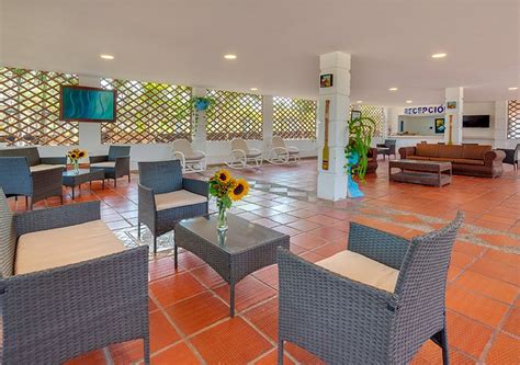 HOTEL DORADO PLAZA PUNTA ARENA (Isla Tierra Bomba) - Hotel Reviews ...