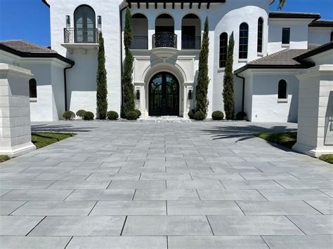 Pool deck using porcelain pavers from Hardscape.com