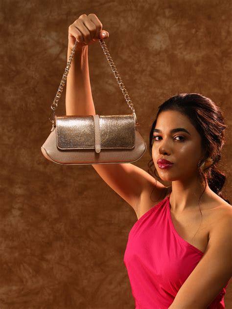 Handcrafted Vegan Leather Products | Functionally Rich | The Gusto