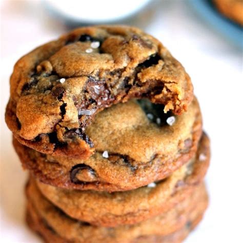 Nutella Stuffed Brown Butter Sea Salt Chocolate Chip Cookies {The Best ...