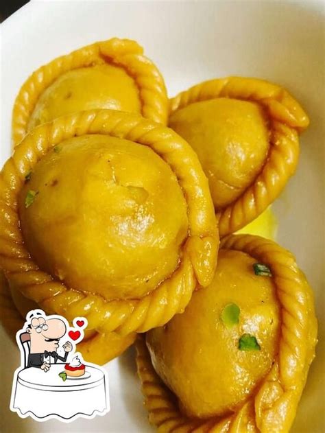 Neelkanth Sweets, Eldeco Elegance, Lucknow, V265+VH3 - Restaurant reviews