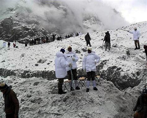 Siachen conflict: 'A struggle of two bald men over a comb' - Rediff.com ...