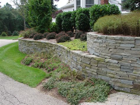 Retaining Walls | Eden Design Landscape Architects
