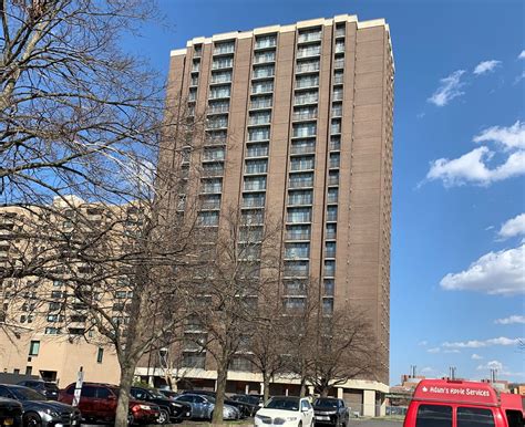 Why NY state has left a 21-story Syracuse apartment tower vacant amid a ...